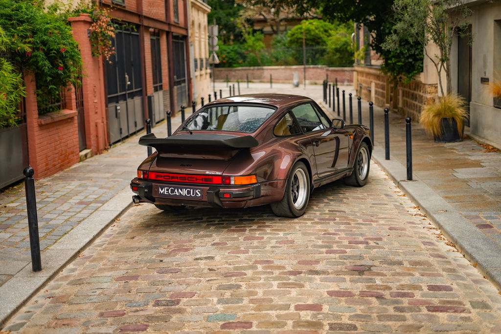 Porsche 911 Turbo 3.3