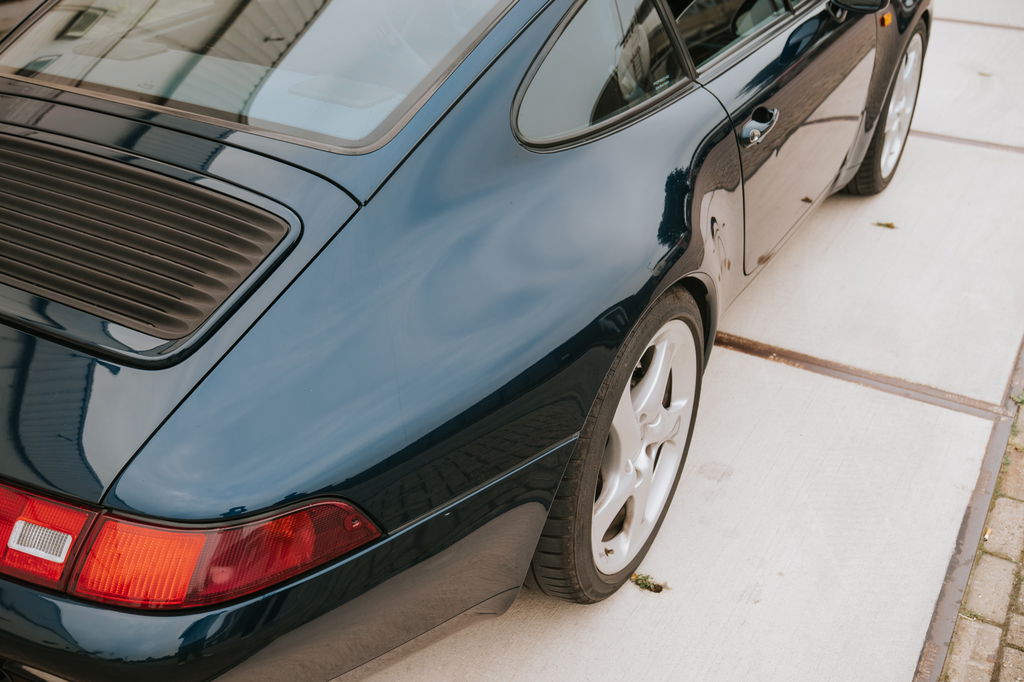 Porsche 993 Carrera 4