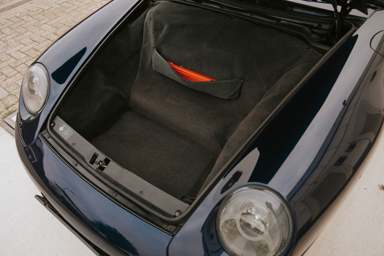 Porsche 993 Carrera 4