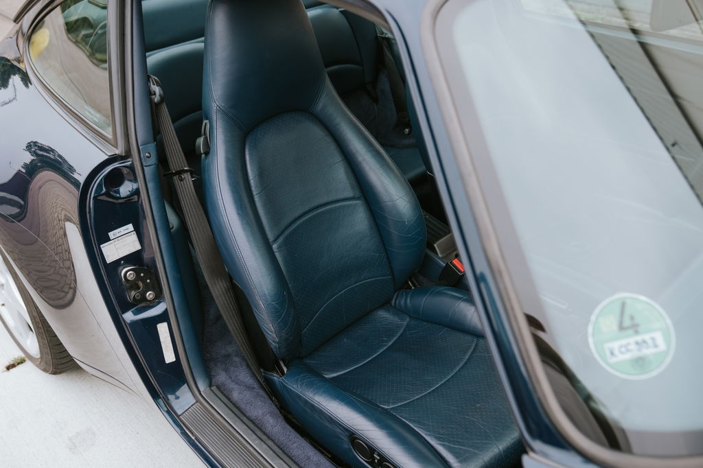 Porsche 993 Carrera 4