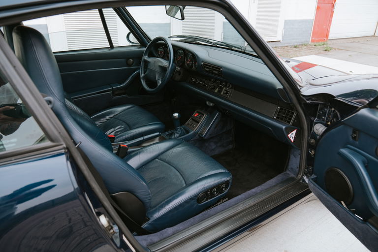 Porsche 993 Carrera 4