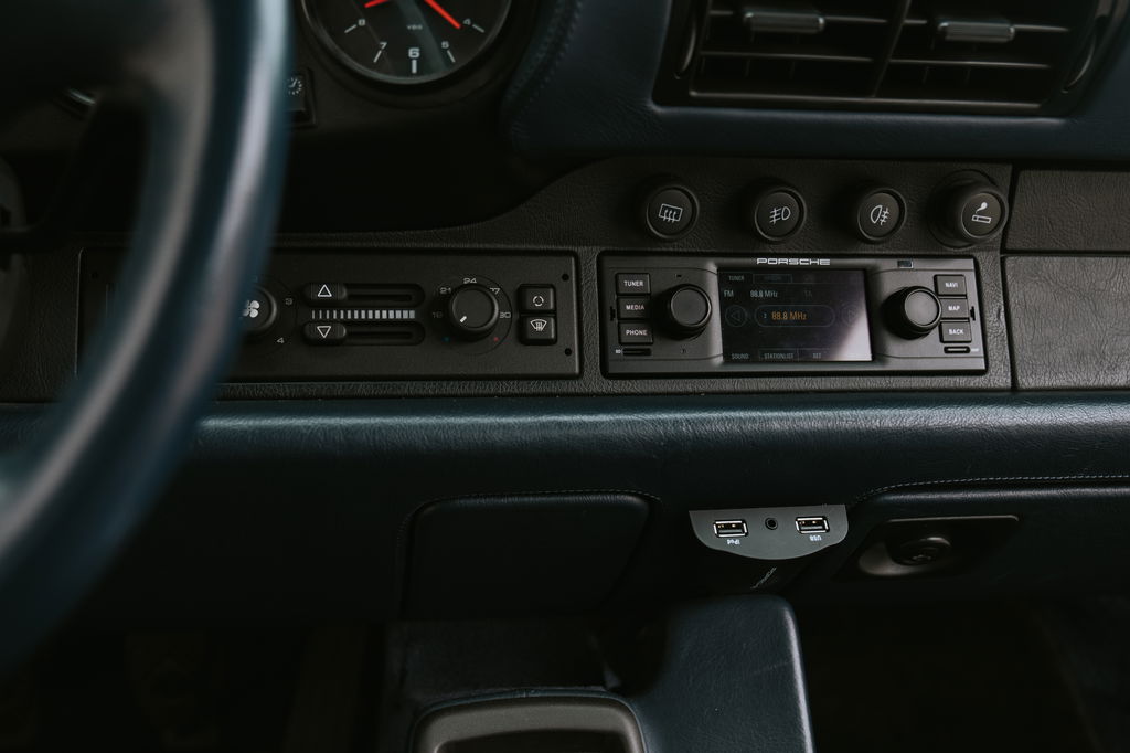 Porsche 993 Carrera 4