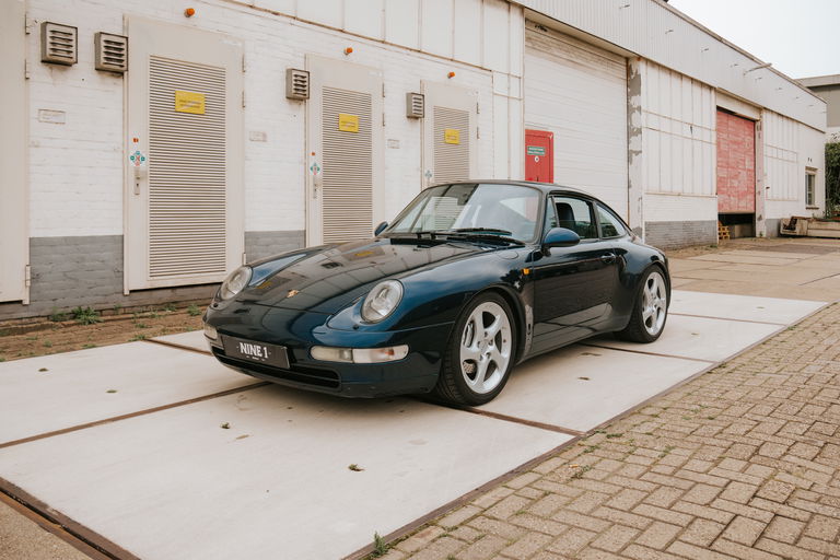 Porsche 993 Carrera 4