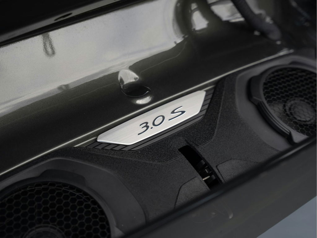 Porsche 992 Carrera S