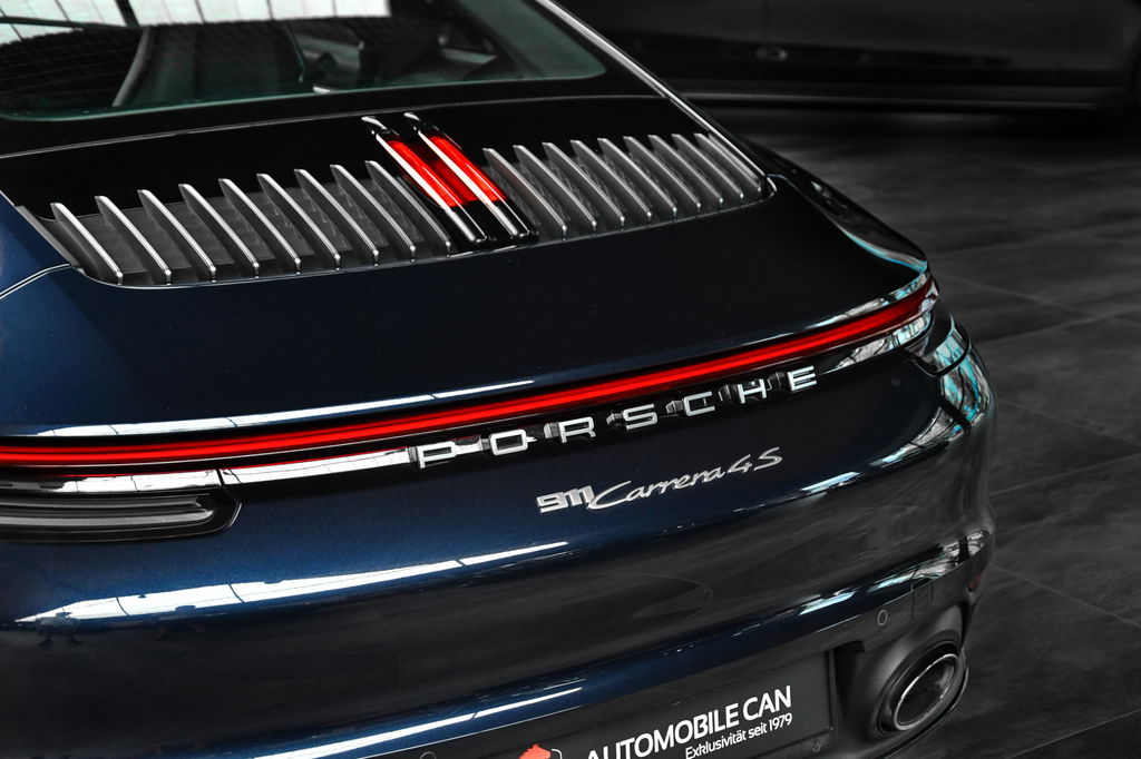 Porsche 992 Carrera 4S