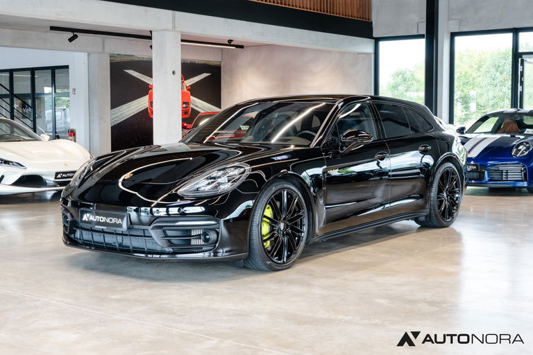 Porsche Panamera 4 E-Hybrid