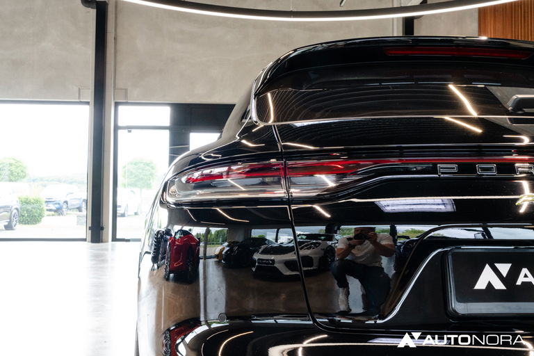 Porsche Panamera 4 E-Hybrid