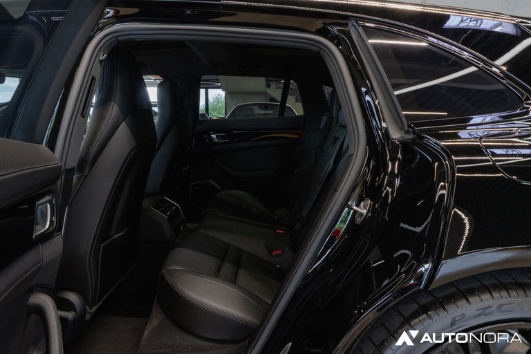 Porsche Panamera 4 E-Hybrid