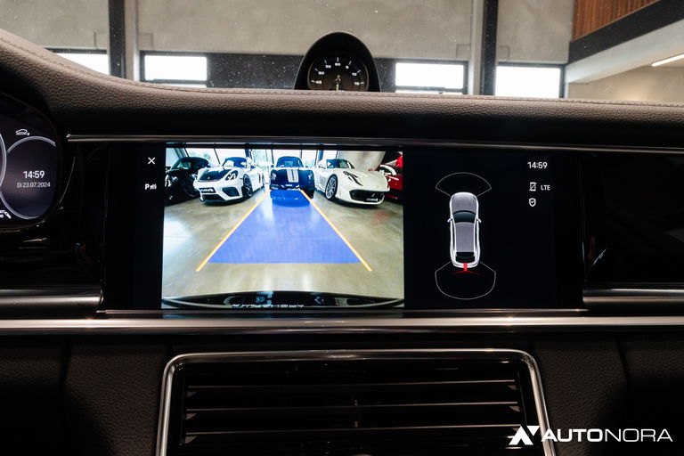 Porsche Panamera 4 E-Hybrid