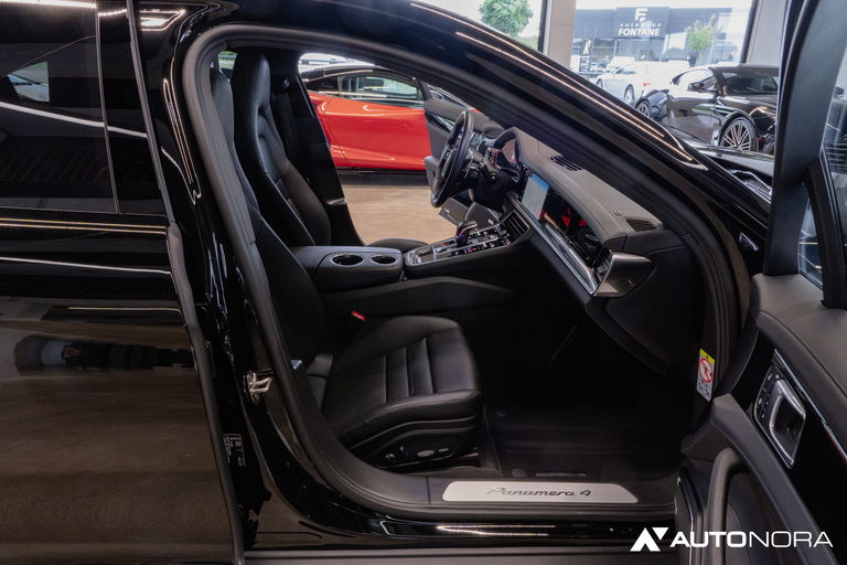 Porsche Panamera 4 E-Hybrid