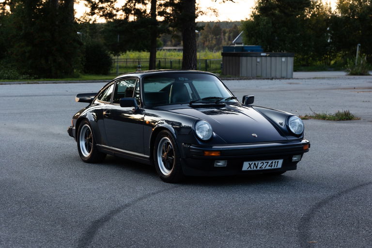 Porsche 911 Carrera 3.2