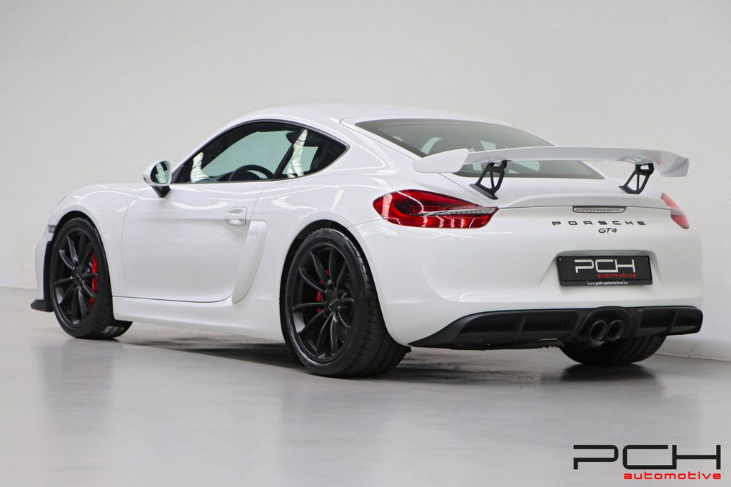 Porsche 981 Cayman GT4