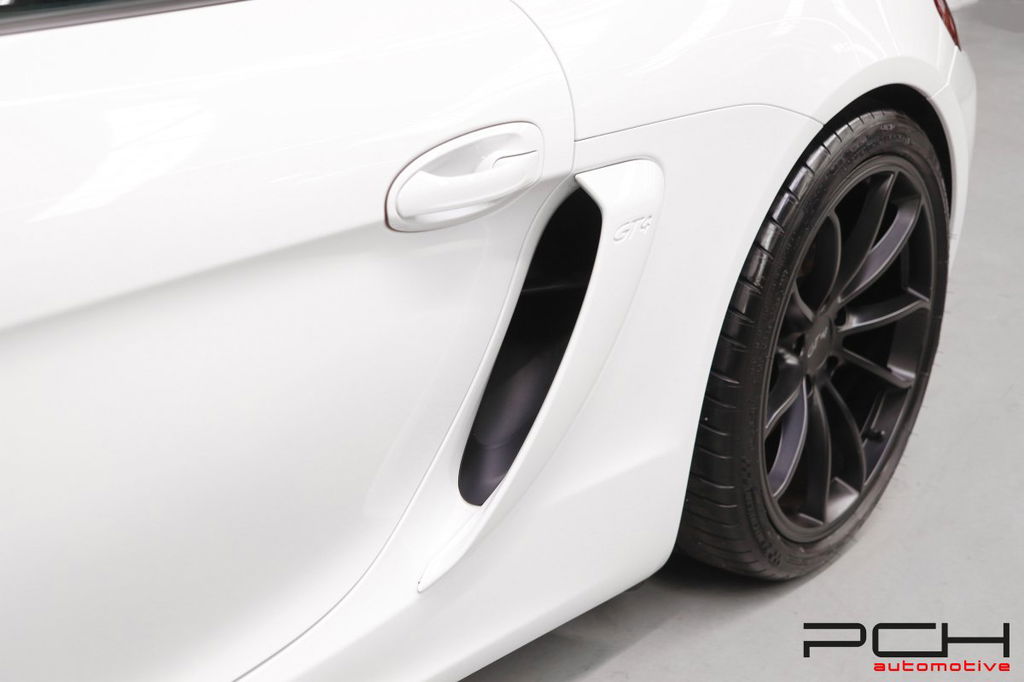 Porsche 981 Cayman GT4