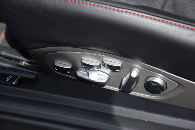 Porsche 991.2 Carrera 4 GTS