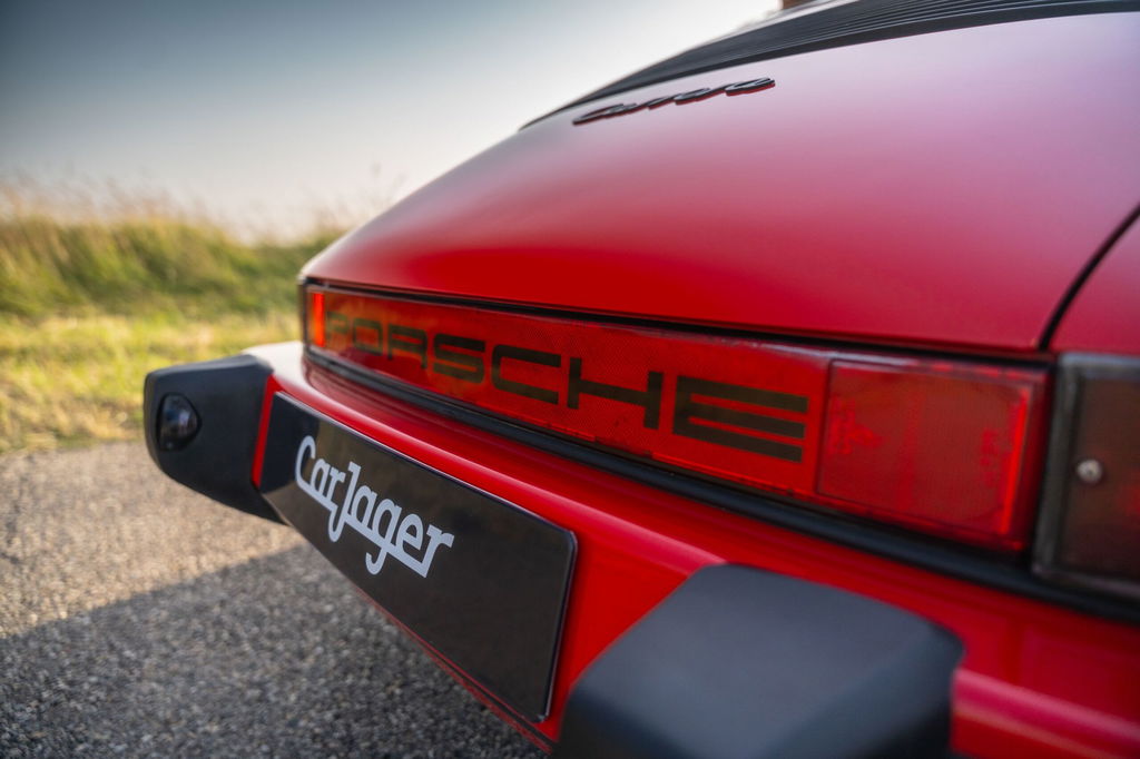 Porsche 911 Carrera 3.2