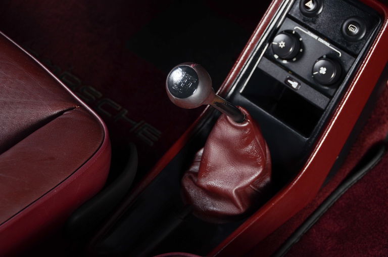 Porsche 911 Carrera 3.2 (US)