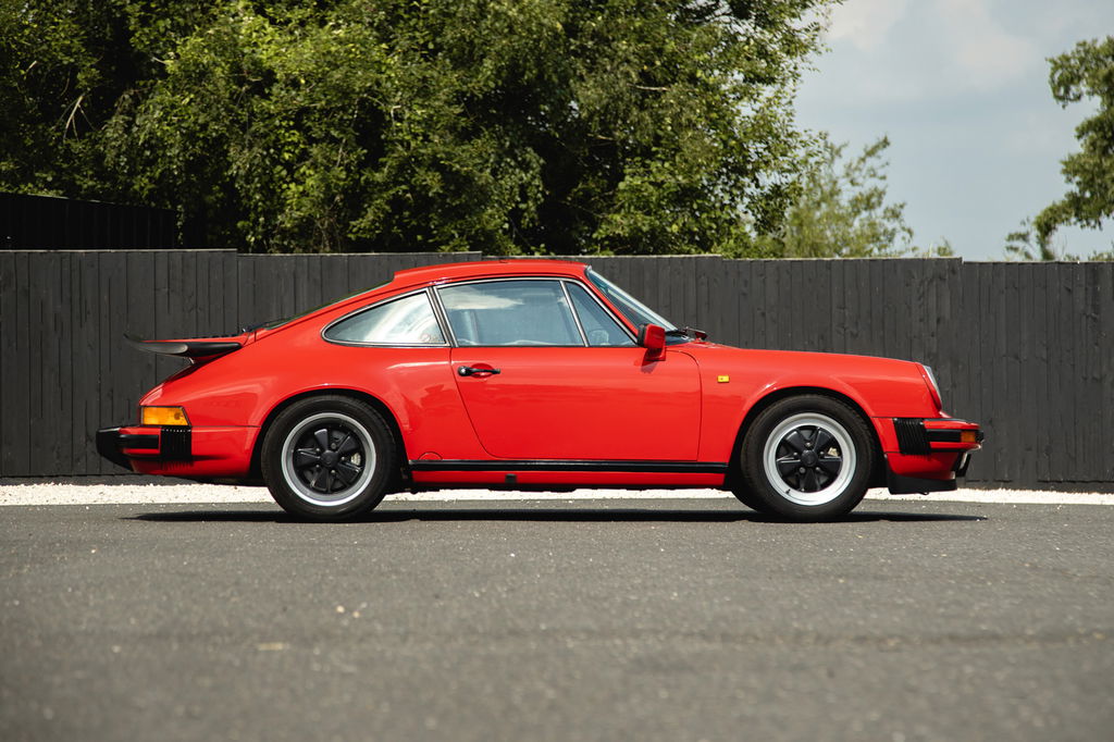 Porsche 911 Carrera 3.2