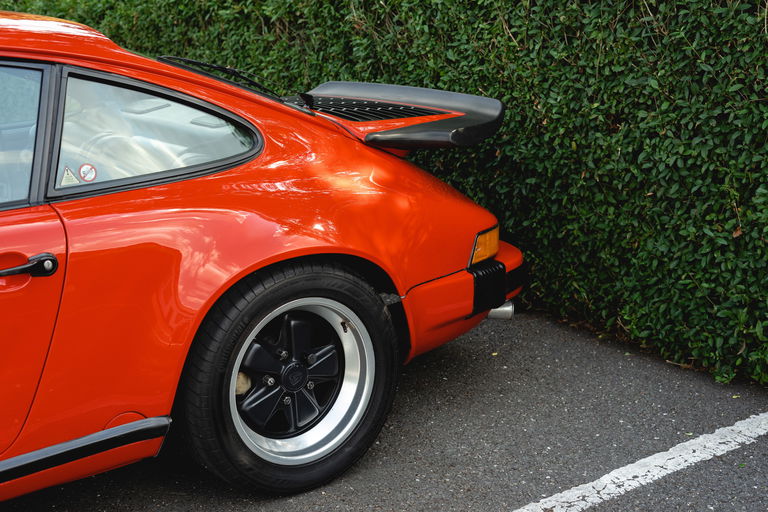 Porsche 911 Carrera 3.2