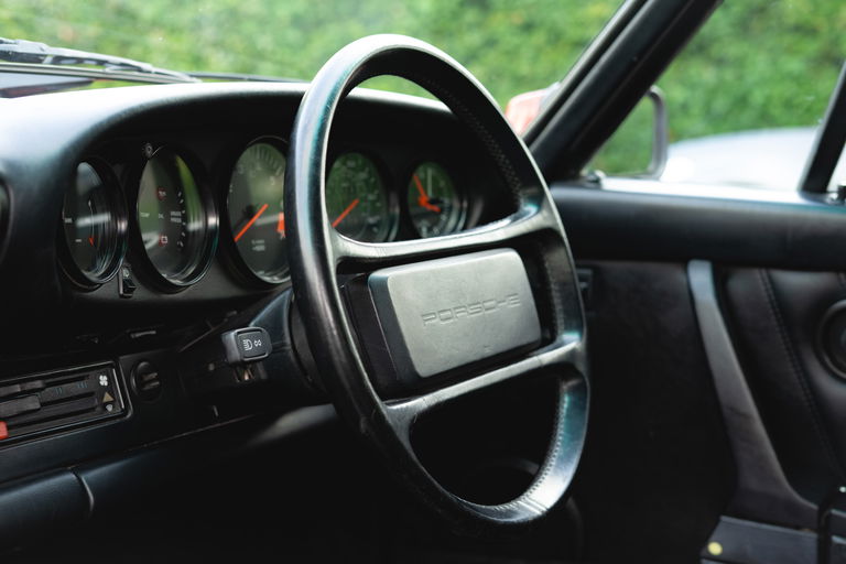 Porsche 911 Carrera 3.2