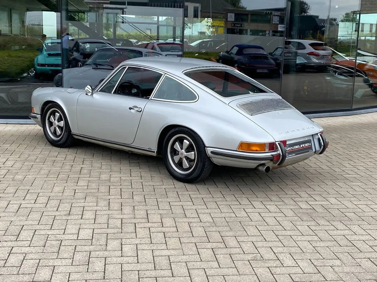 Porsche 911 T