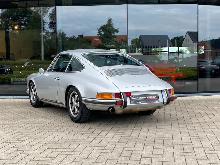 Porsche 911 T