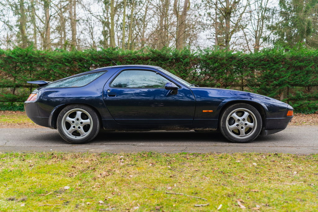 Porsche 928 GTS