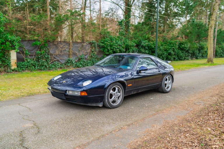 Porsche 928 GTS