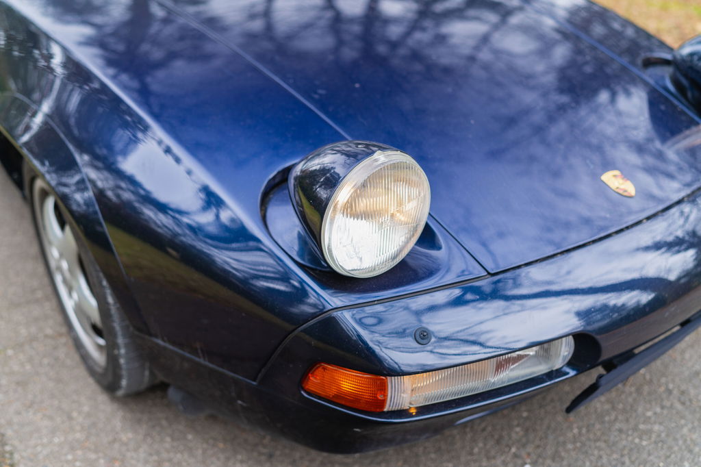 Porsche 928 GTS