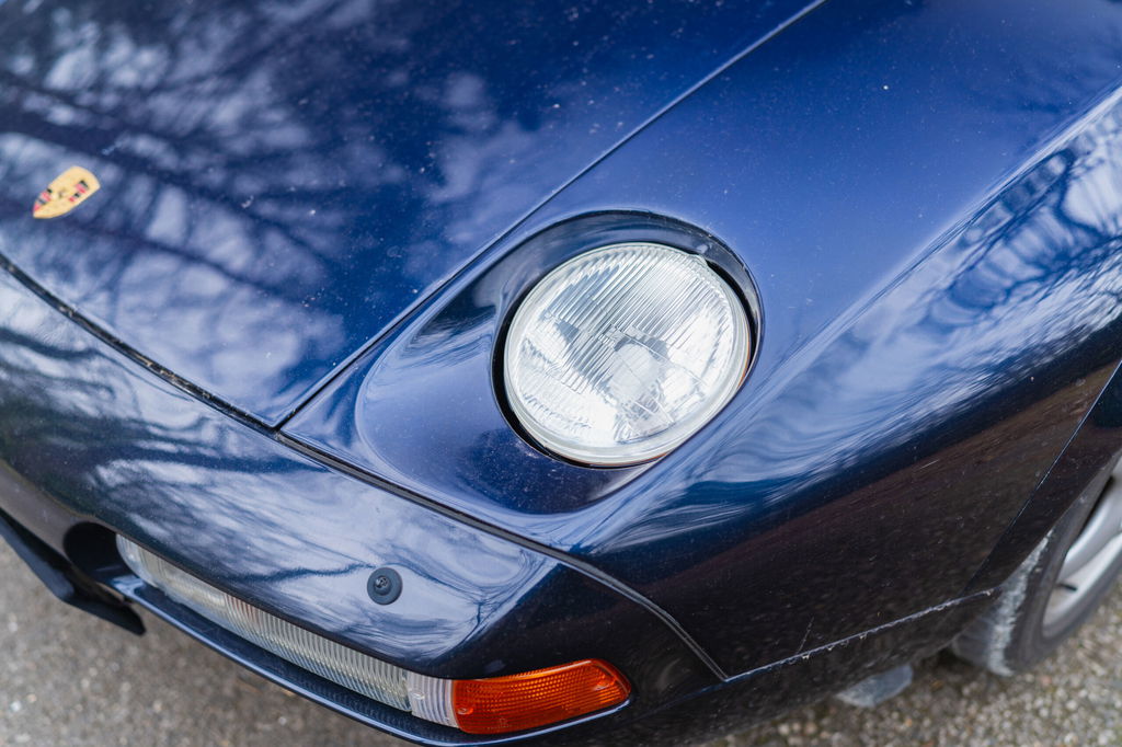Porsche 928 GTS