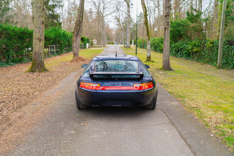 Porsche 928 GTS