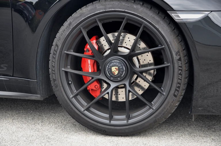 Porsche 991.2 Carrera GTS