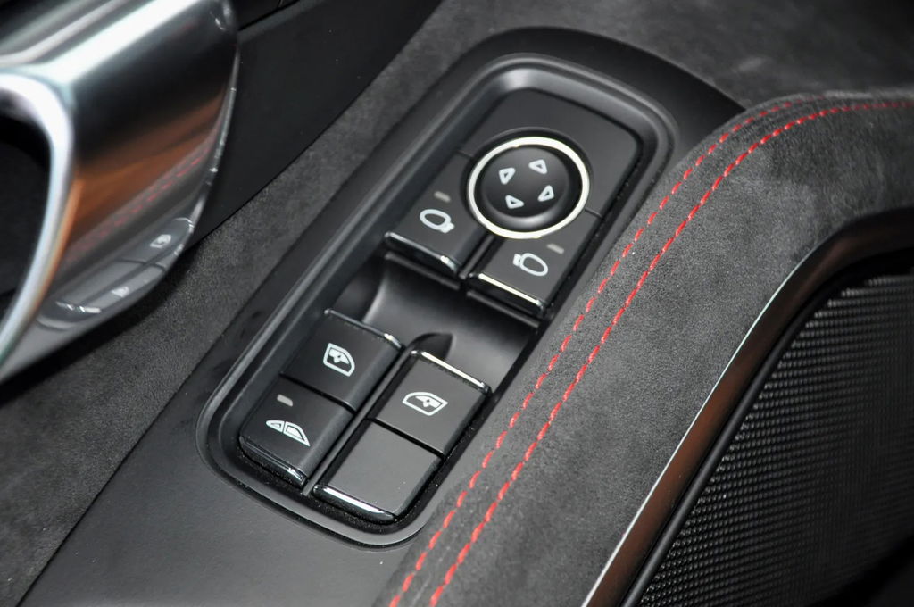 Porsche 991.2 Carrera GTS