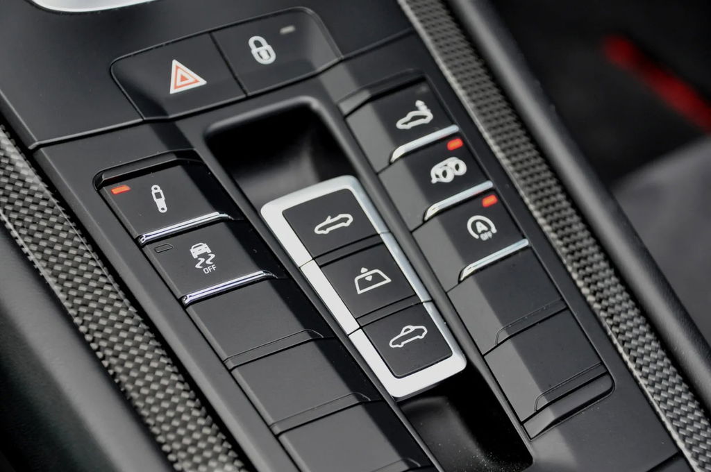 Porsche 991.2 Carrera GTS