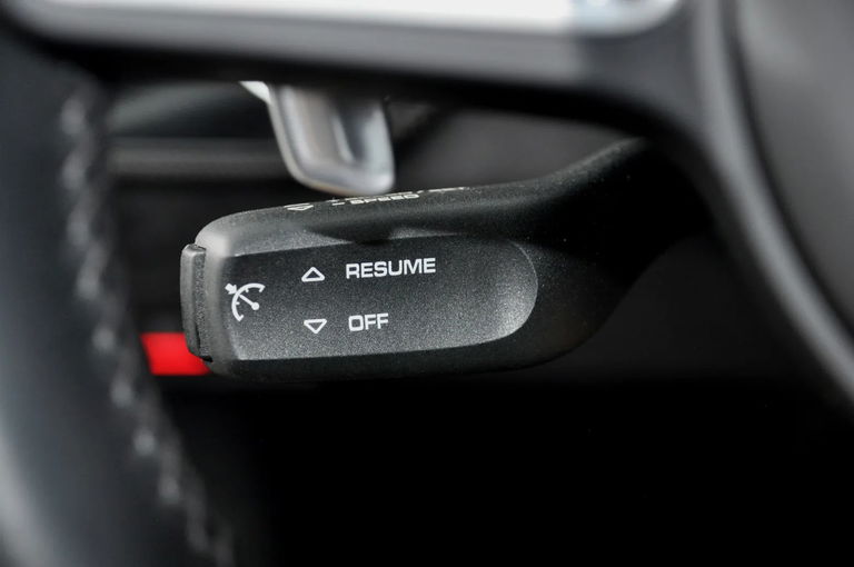 Porsche 991.2 Carrera GTS