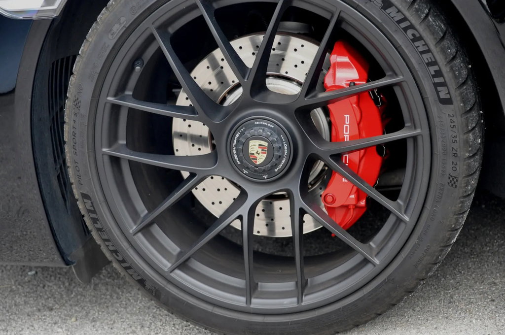 Porsche 991.2 Carrera GTS