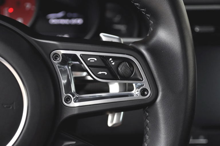 Porsche 991.2 Carrera GTS