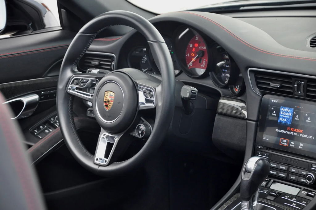 Porsche 991.2 Carrera GTS