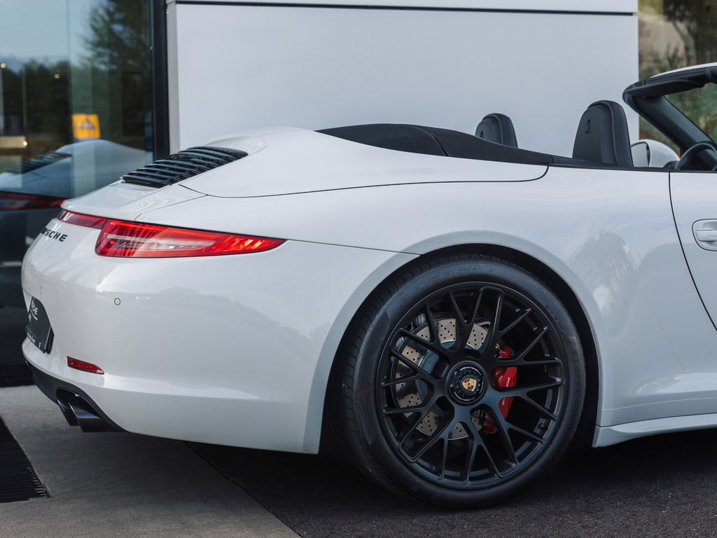 Porsche 991 Carrera GTS