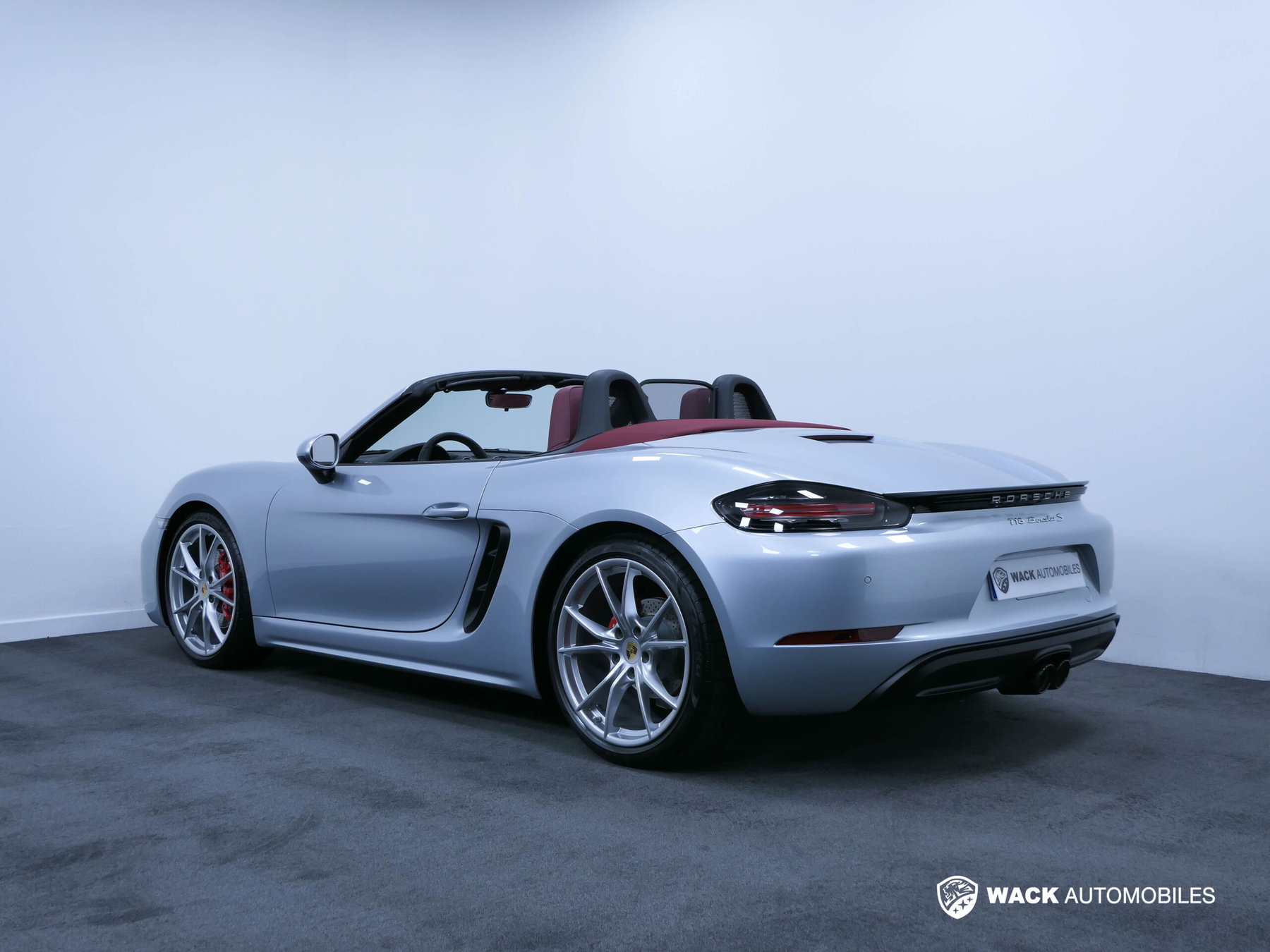 ポルシェ 　718 Boxster S　ペーパーウエイト Porsche 718 Boxster S 2018 - elferspot.com - Marketplace for