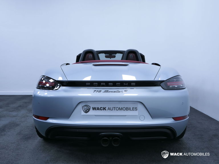 Porsche 718 Boxster S