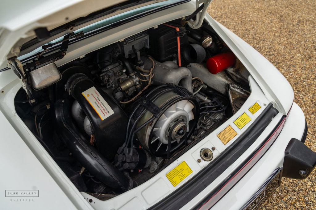 Porsche 911 Carrera 3.2