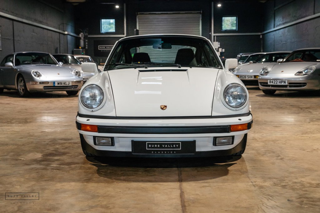 Porsche 911 Carrera 3.2