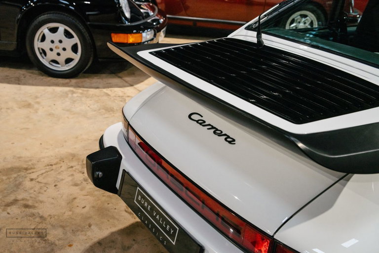 Porsche 911 Carrera 3.2