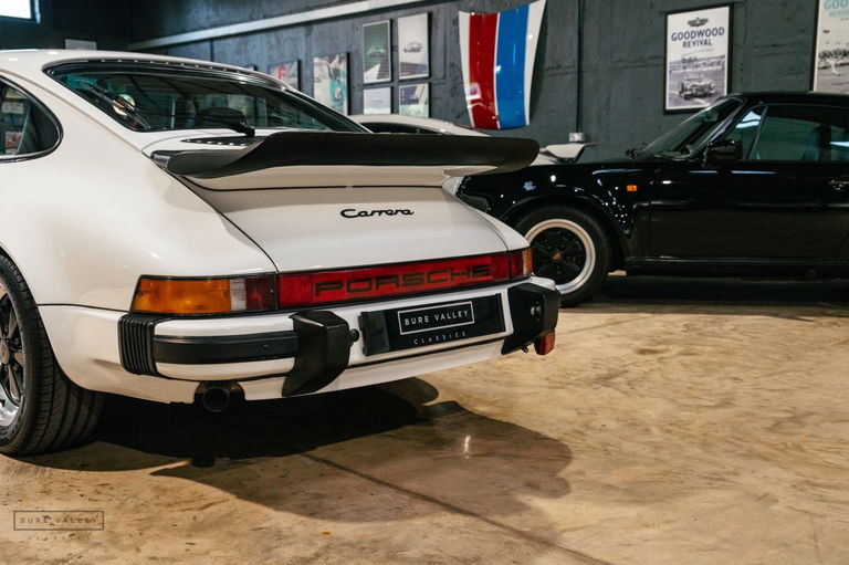 Porsche 911 Carrera 3.2