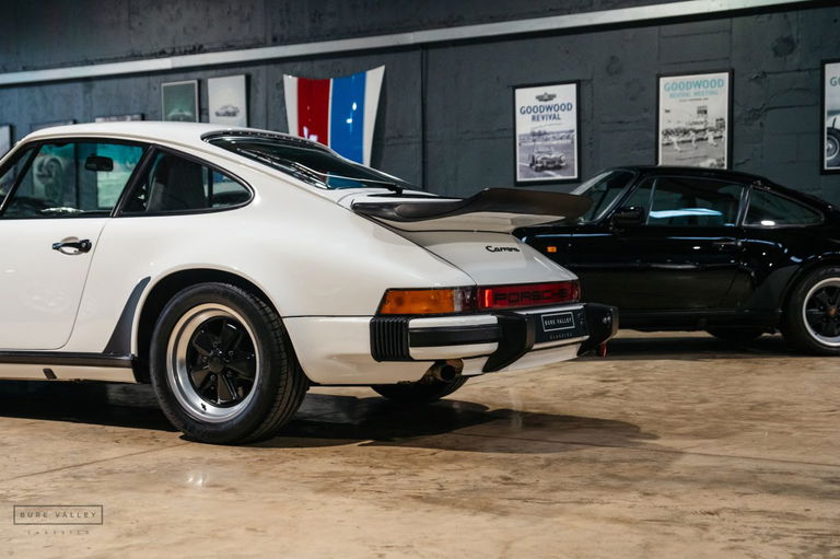 Porsche 911 Carrera 3.2