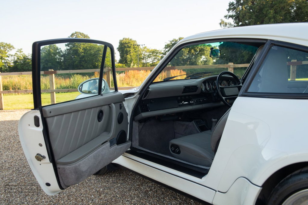 Porsche 964 Turbo