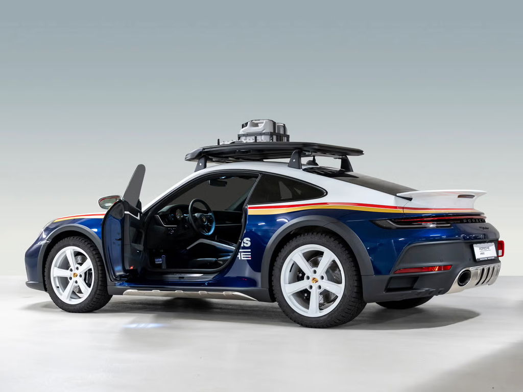 Porsche 911 Dakar