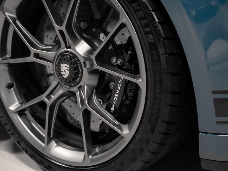 Porsche 992 GT3 Touring