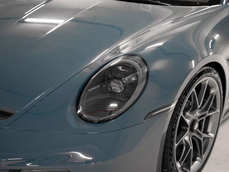 Porsche 992 GT3 Touring