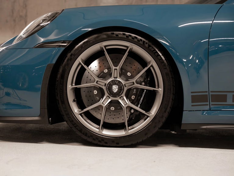 Porsche 992 GT3 Touring